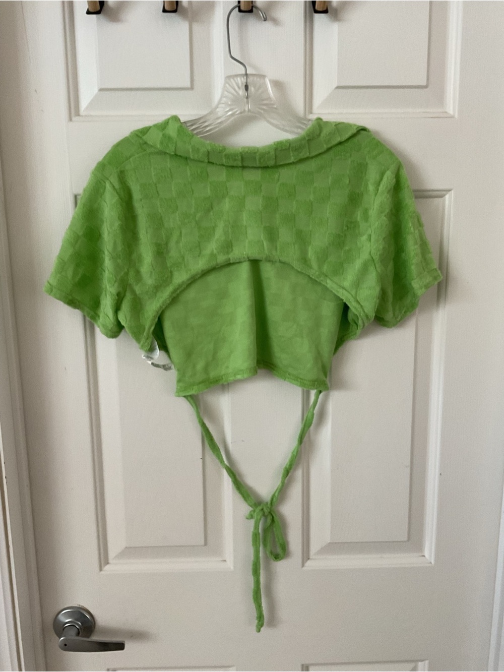 PrettyLittleThing Bright Lime Checker Polo Set - Picture 4 of 14